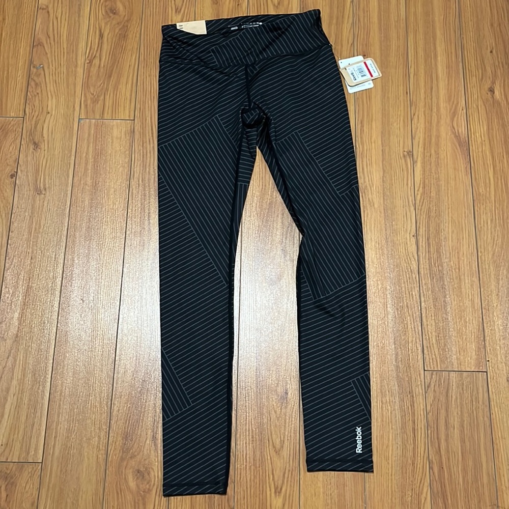 NWT Reebok leggings